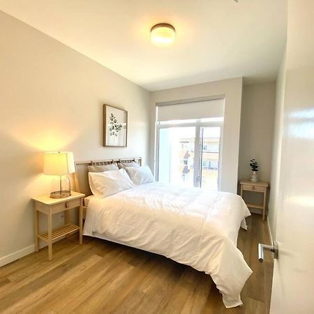 Lovely Brand New Condo Сідней Екстер'єр фото